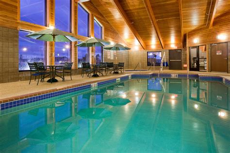 Thief River Falls Hotels 